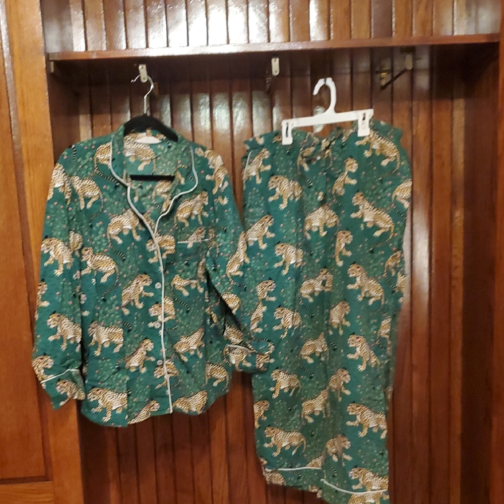 PRINT FRESH SIZE 1X Women's Pajamas with Leopard Print - Green